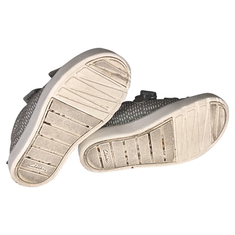 Girls Clarks Grey Trainers 5 Girls Footwear KidX Buy Sell Exchange